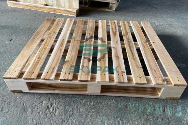 Features of pallets made from acacia wood