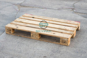 What is used wooden pallet?