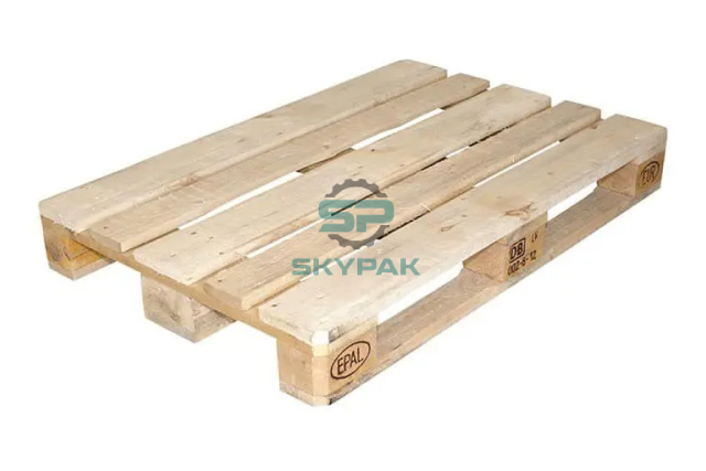 new wooden pallets