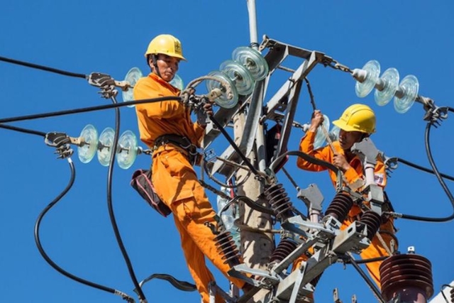 Tổng công ty Truyền tải điện quốc gia (EVN NPT) cho biết sẽ đầu tư để nâng cấp lưới điện trong năm 2023
